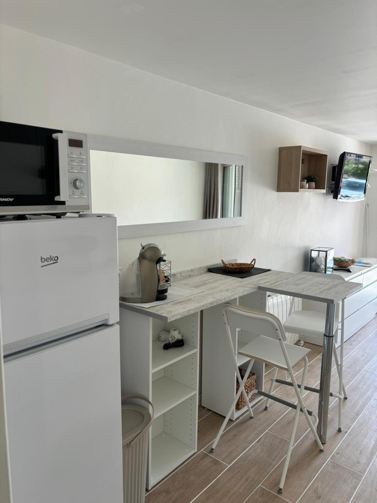 Studio Thalie Bormes-les-Mimosas Buitenkant foto